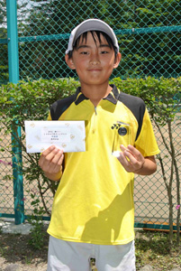 男子シングルス14歳以下準優勝　石田貴一（荏田西小学校）選手